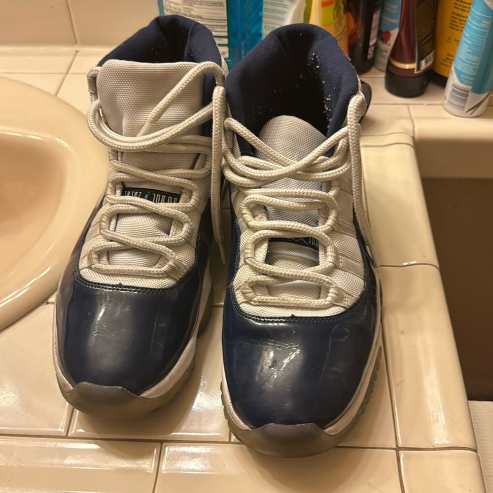 Air jordan 11s